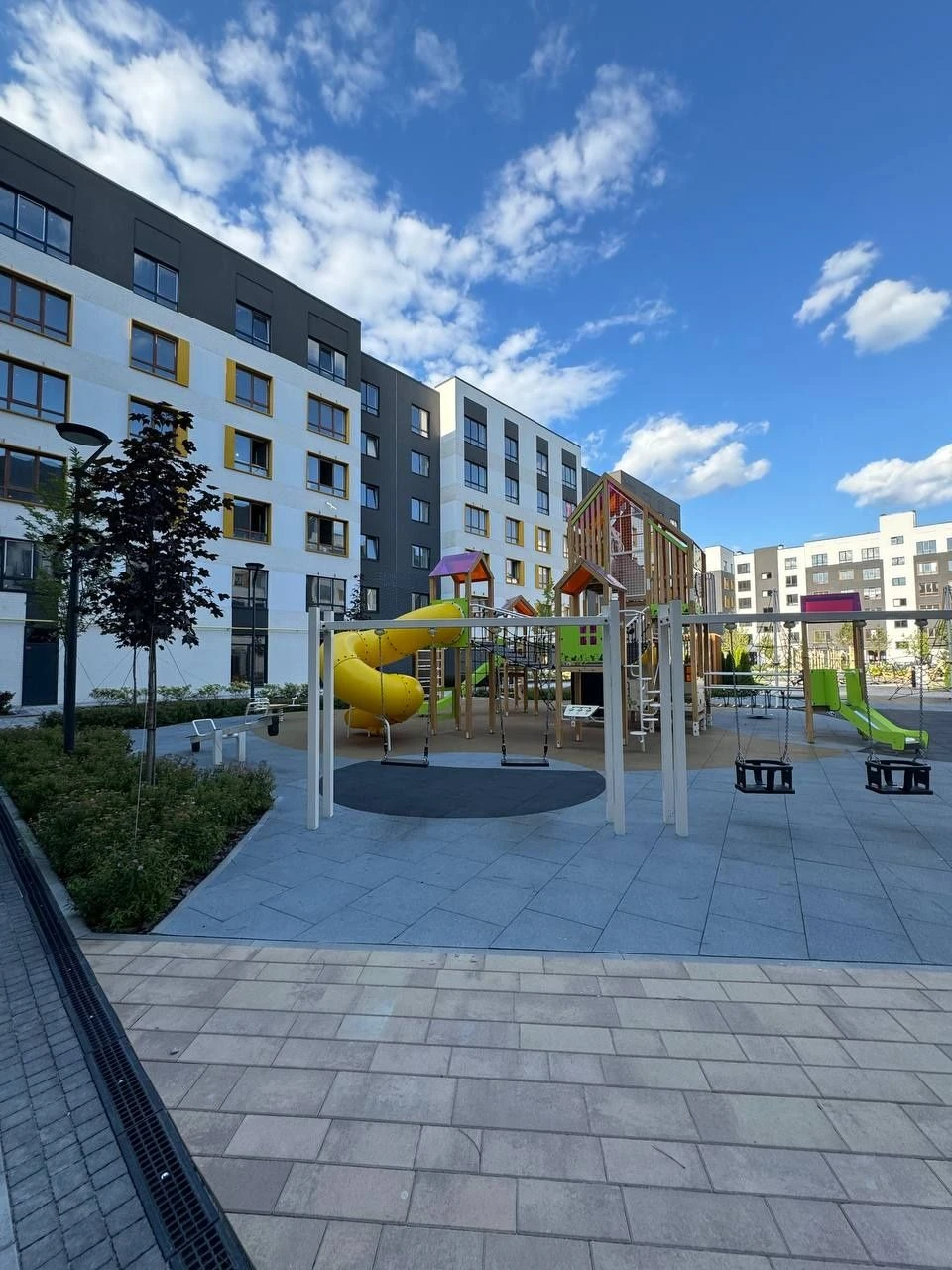 ТЕРМІНОВО Продам 1к ЖК Молодість