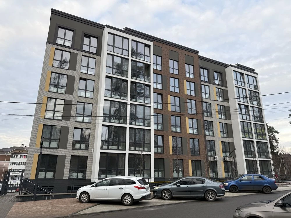 Квартира з новим ремонтом 2 поверх 55900$