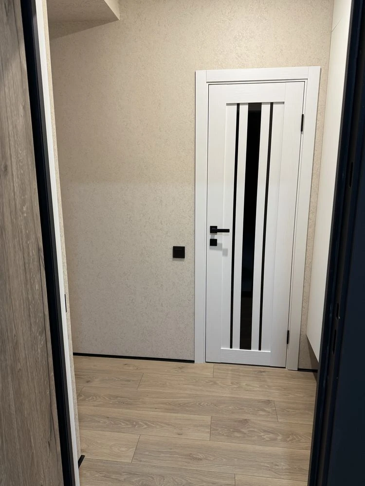 Квартира з новим ремонтом 2 поверх 55900$