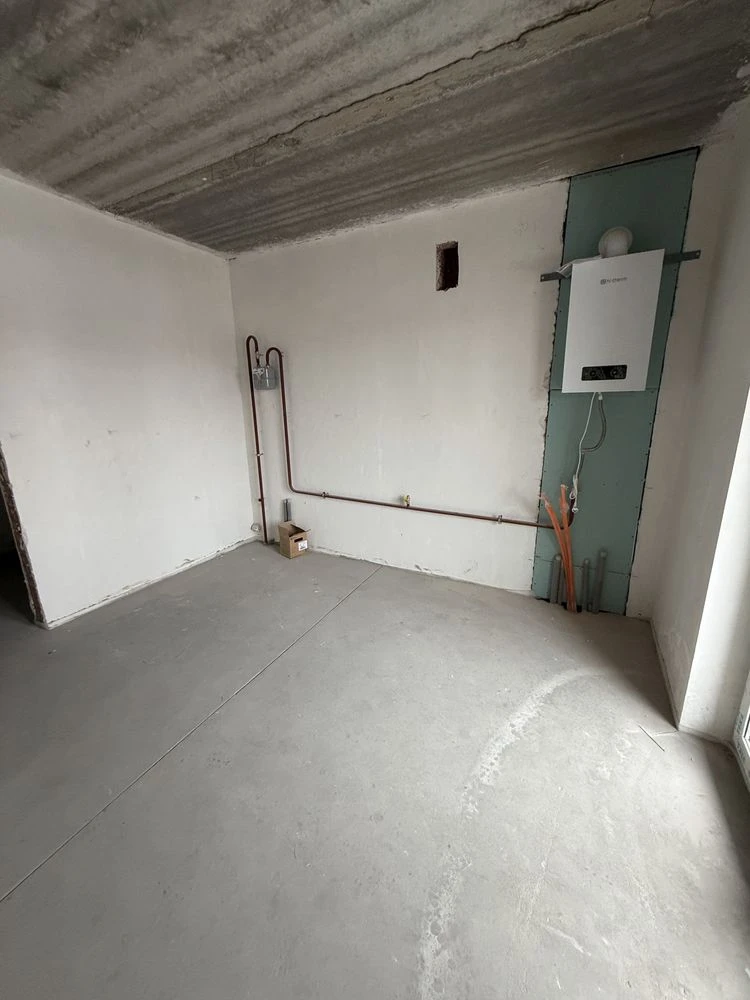 One-bedroom apartment for sale