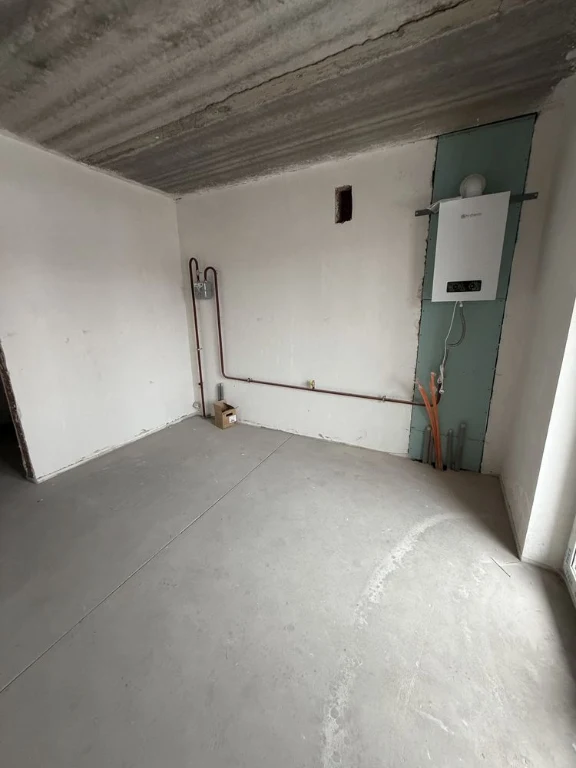 One-bedroom apartment for sale