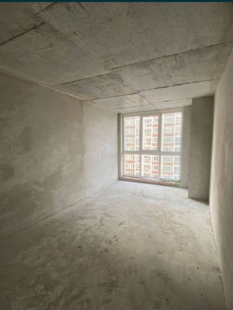 Spacious 1-bedroom apartment for sale, unfurnished, Top investment opportunity! Documents ready.