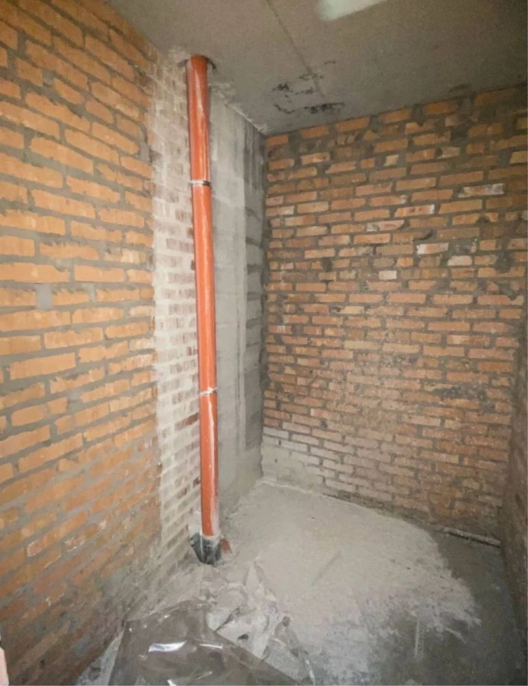 Spacious 1-bedroom apartment for sale, unfurnished, Top investment opportunity! Documents ready.