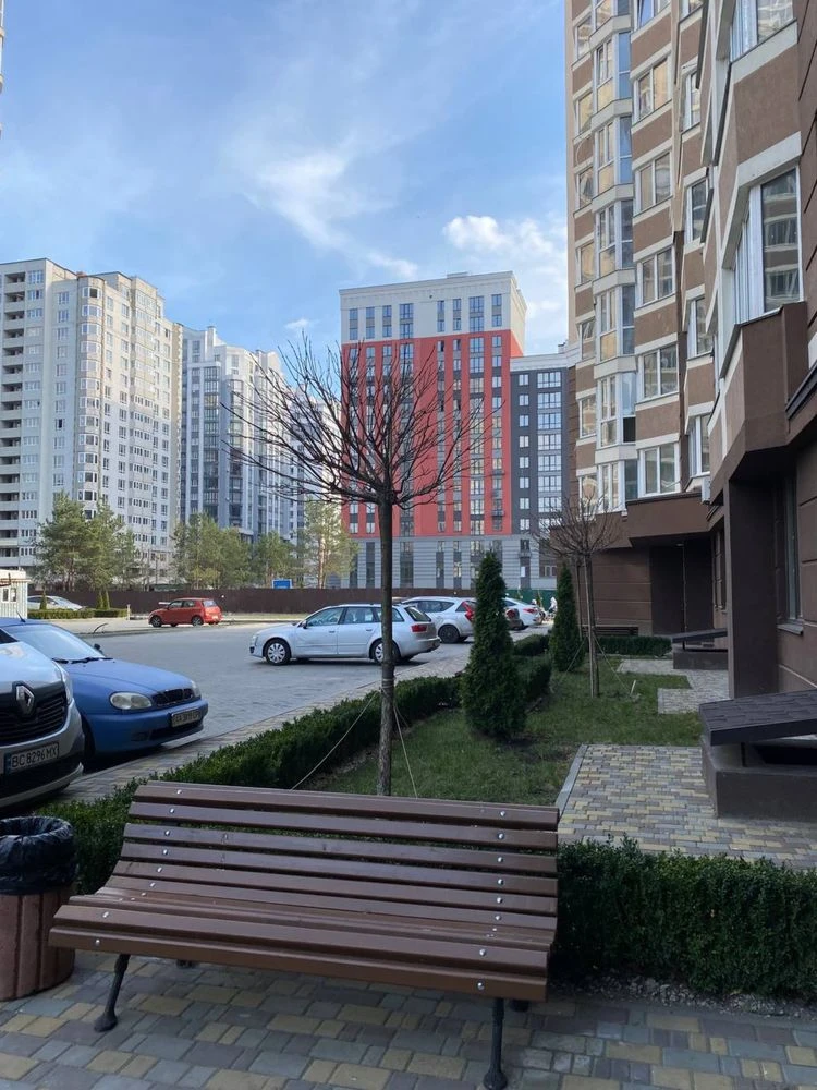 Spacious 1-bedroom apartment for sale, unfurnished, Top investment opportunity! Documents ready.