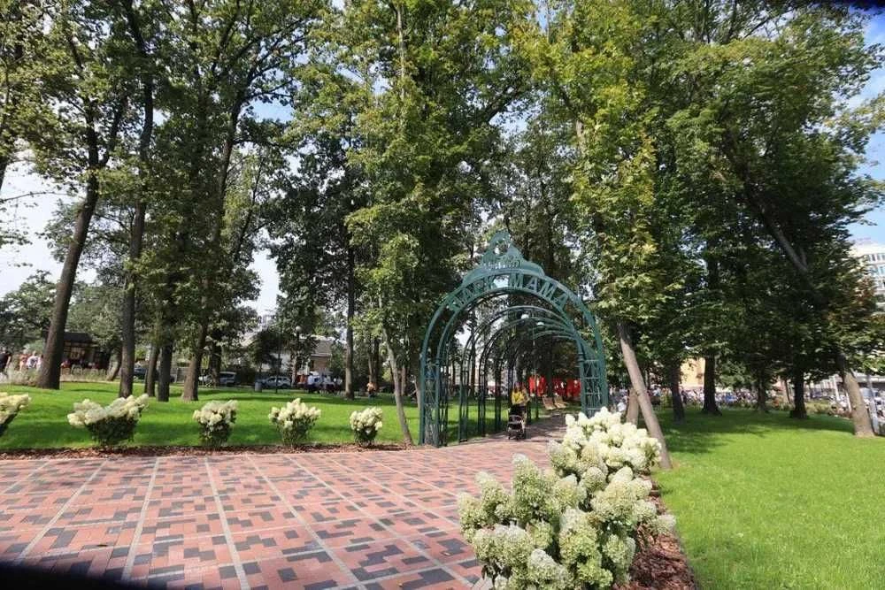 Все поруч: квартира в районі з розвиненою інфраструктурою