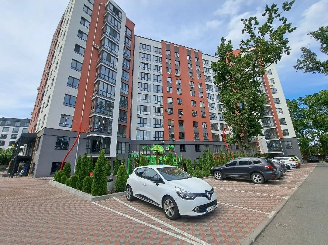 Продам неймовірно круту, видову двохкімнатну квартиру