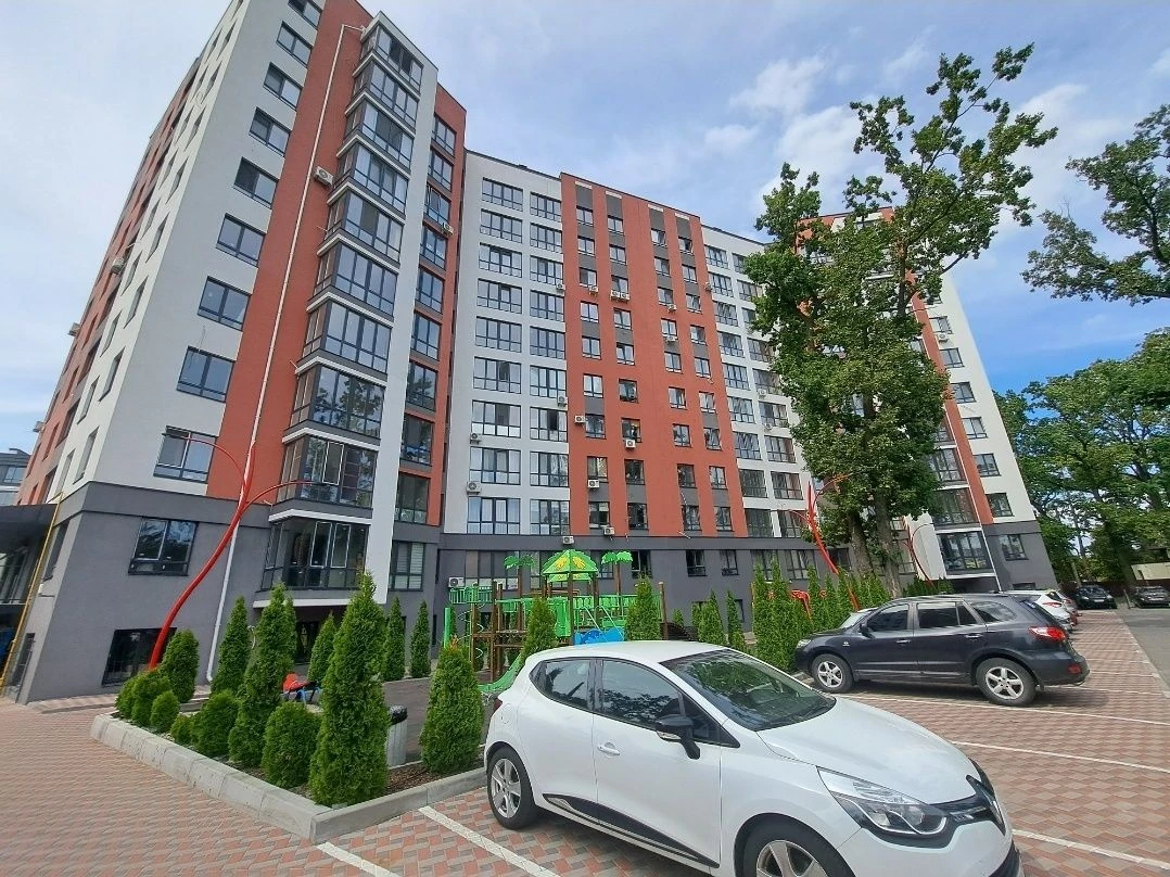 Продам неймовірно круту, видову двохкімнатну квартиру