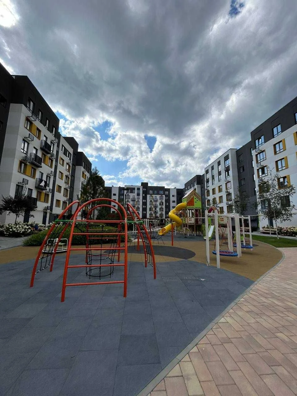 Продаж  3к квартира Є розтермінування 18 м. Сертифікат ТАК!