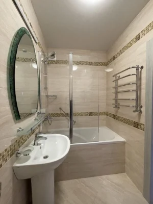 Продам  Квартиру  43 м2 Центр Ірпінь