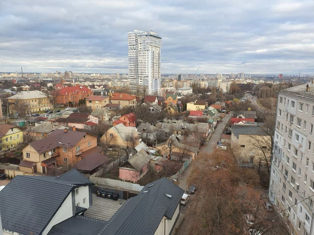 3 кімнатна квартира від власника на Дорогожичах біля метро