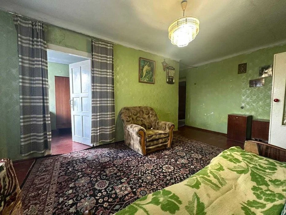 3-кімнатна квартира в центрі Івано-Франківська. Газова колон
