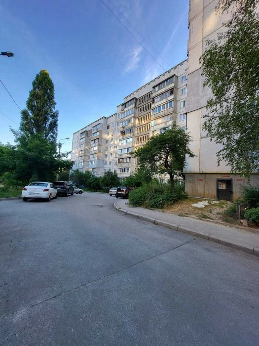 For sale: 1-room apartment 35 sq. m. on Zubenko Street 29 MV
