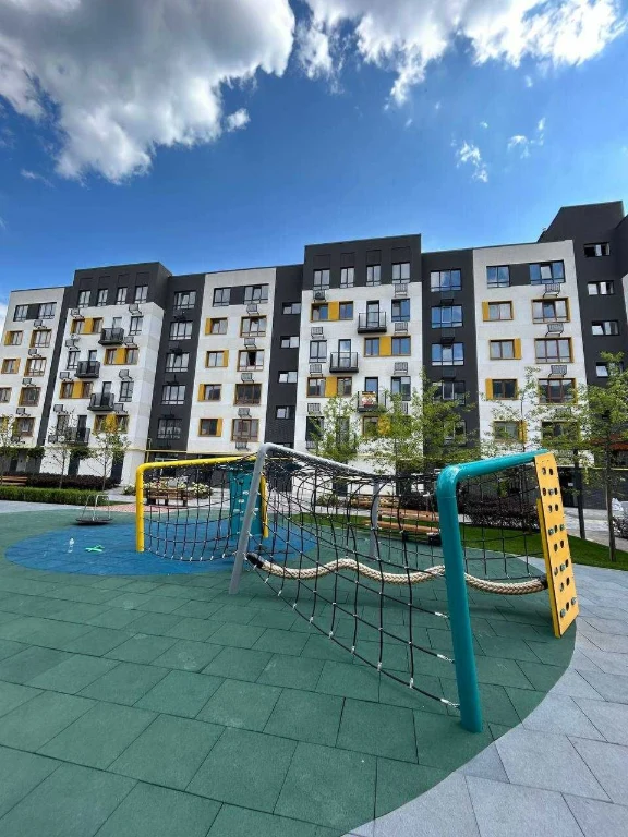 Продаю двокімнатну квартиру  Ірпінь 58м2