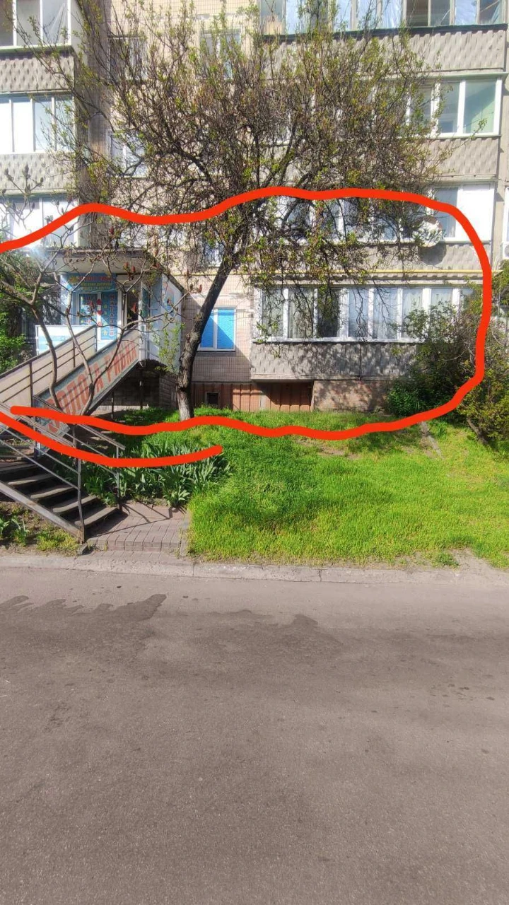 Продаж 3-кімнатної квартири (2-х кімнатна квартира для прожи