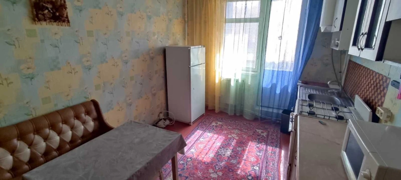 Продаж 3-кімнатної квартири (2-х кімнатна квартира для прожи