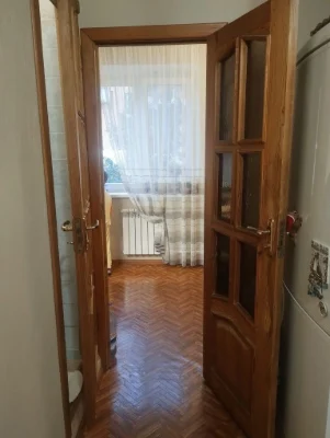 Продаж трикімнатної квартири