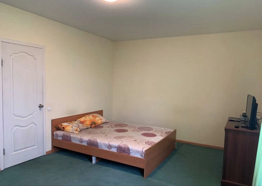 Продам 3-х комн квартиру в м.Обухові