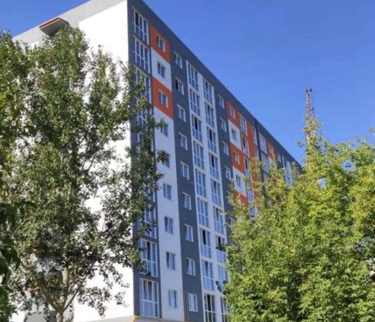 Продам 2 кімн. Квартира  в Обухові, вул Піщана  1Б!