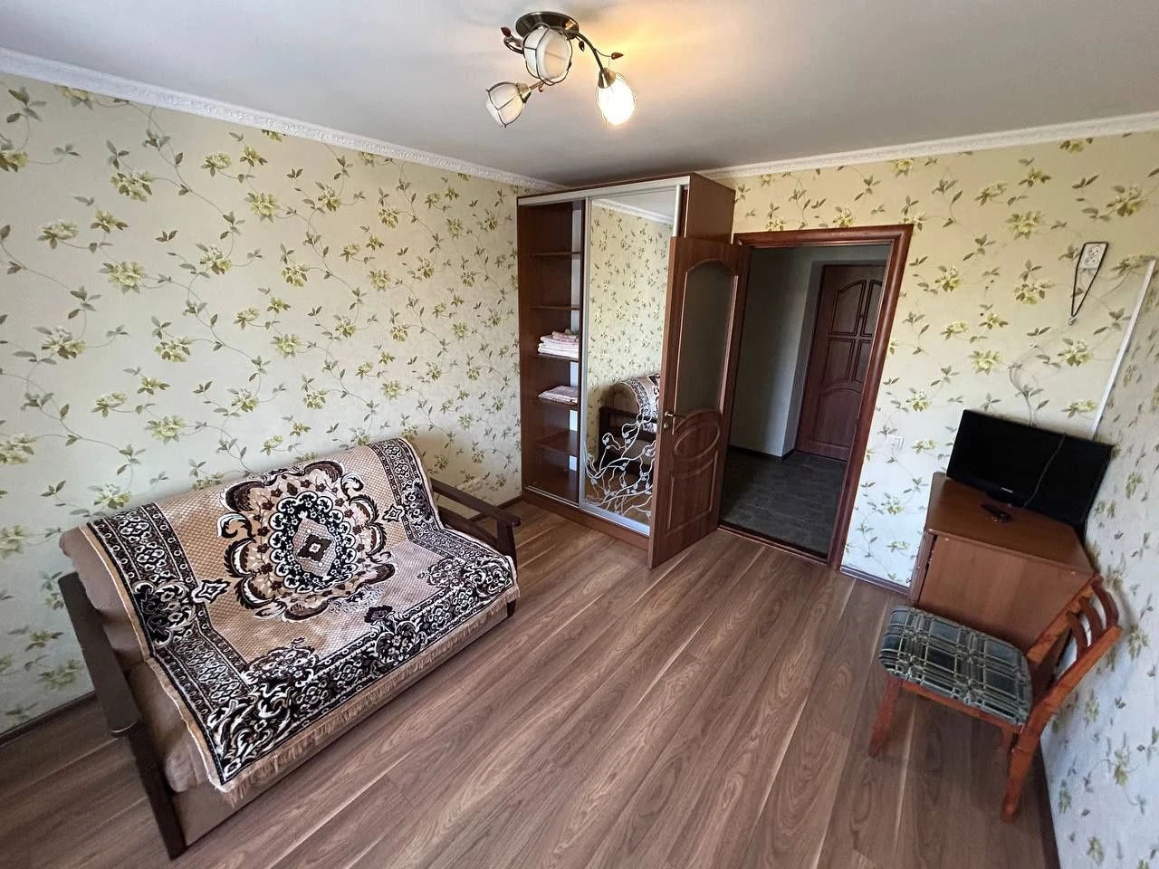 Продам 2х кімнатну квартиру