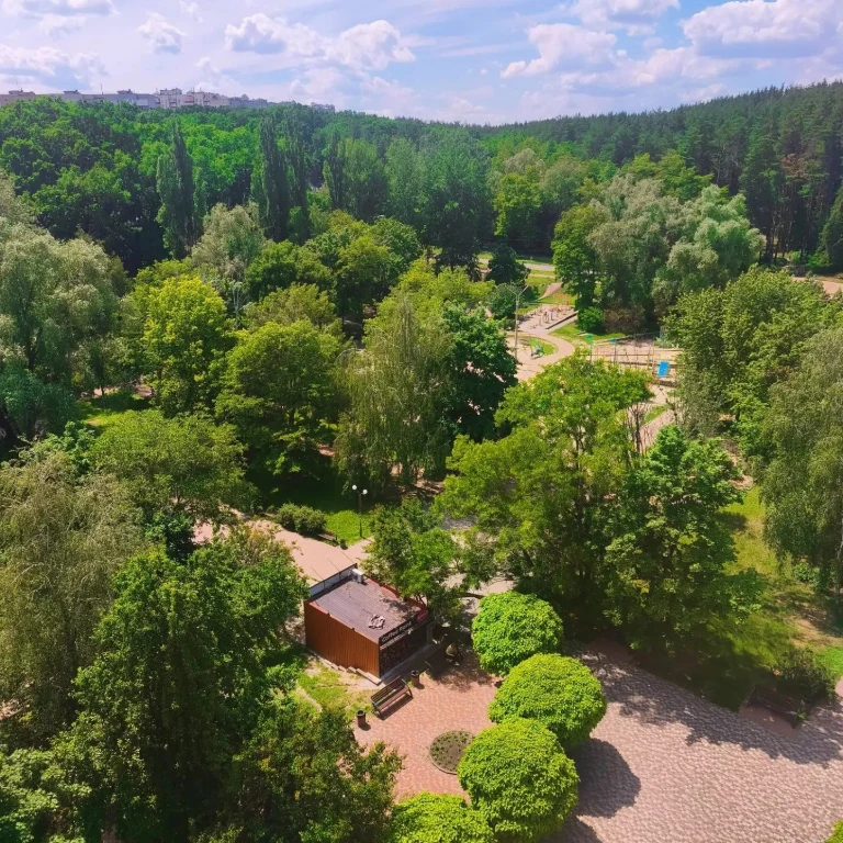 Продам 3-кімнатну квартиру м. Обухів, вул Миру. Без комісії.