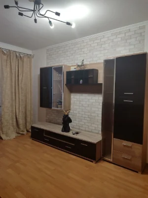 Продам 3-кімнатну квартиру м. Обухів, вул Миру. Без комісії.