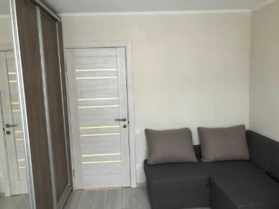 Продам 3-х кімнатну квартиру в м.Обухів