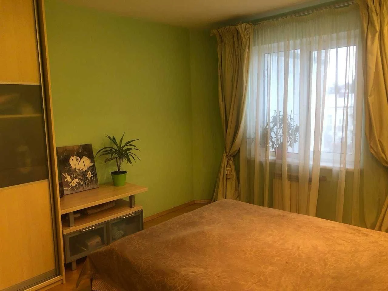 ВЛАСНИК! Продаж 2-ох кімнатної (68м.Кв ) квартири