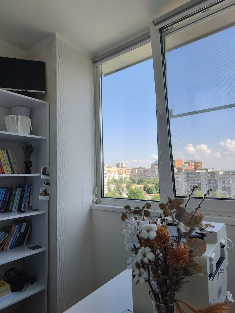 Продам 2 кімнатну квартиру в м Обухів, вул Академічна