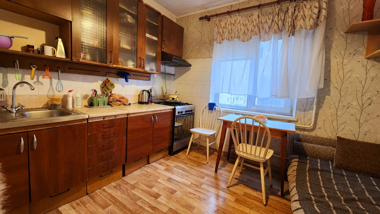 Продам 1к.квартиру м.Обухів