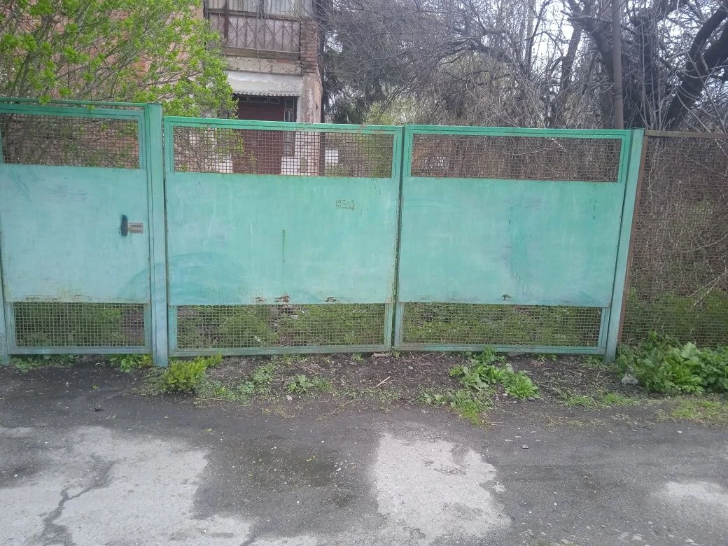 Продам  двоповерхову  квартиру