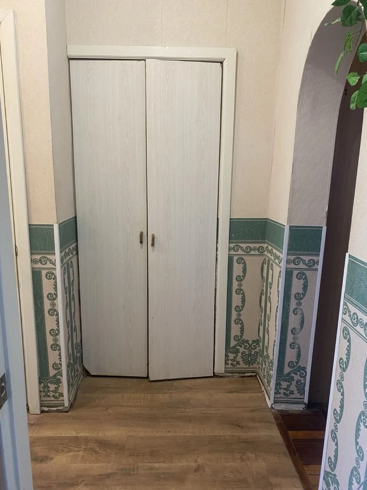 Продаж 2 - кімнатної квартири у Бакинському кв-лі, б.2