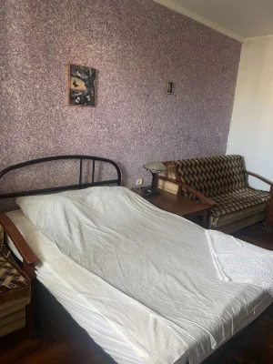 Продаж 2 - кімнатної квартири у Бакинському кв-лі, б.2