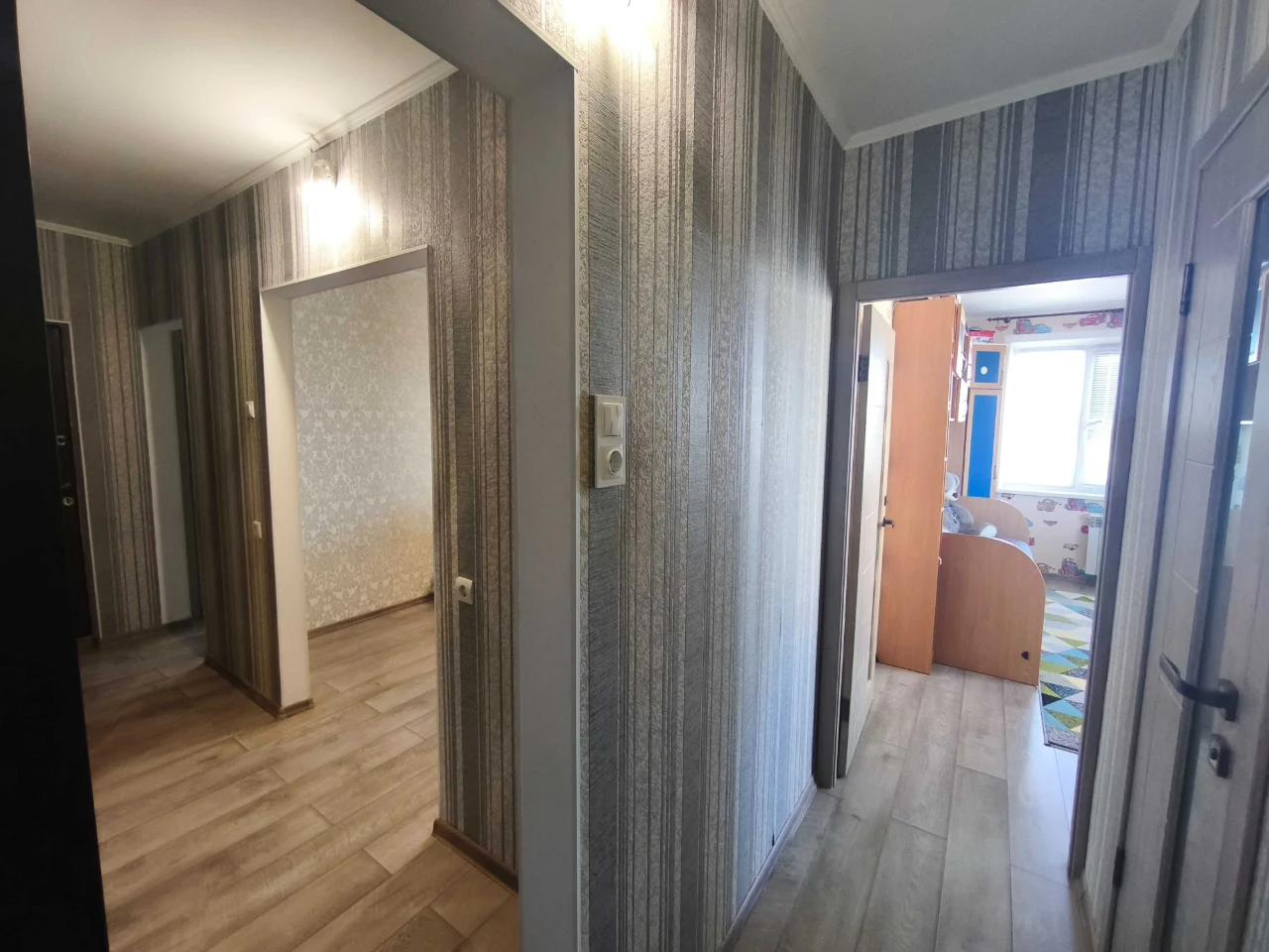 !! ЦІНА ЗНИЖЕНА !! 24 000$. Продаж 2-х кімнатної квартири!