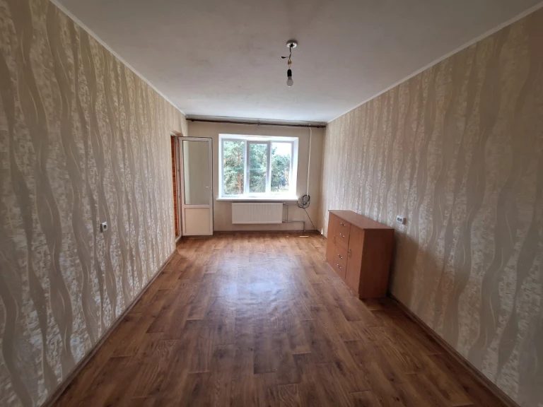 Продається  1 кім. кв. оновлено