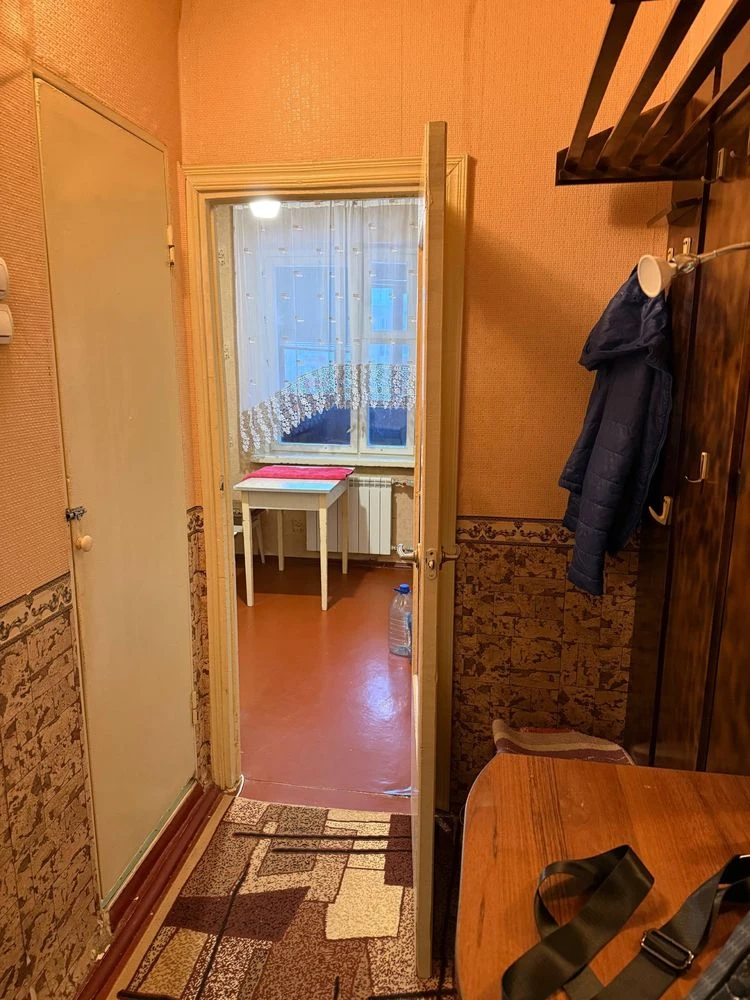 Продам  1 кімнатну квартиру в Славутичі.