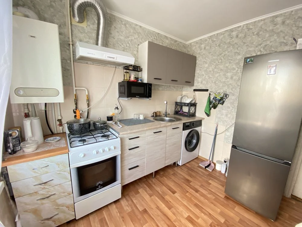Продаж 2 кім Тетіїв, Є-Відновлення
