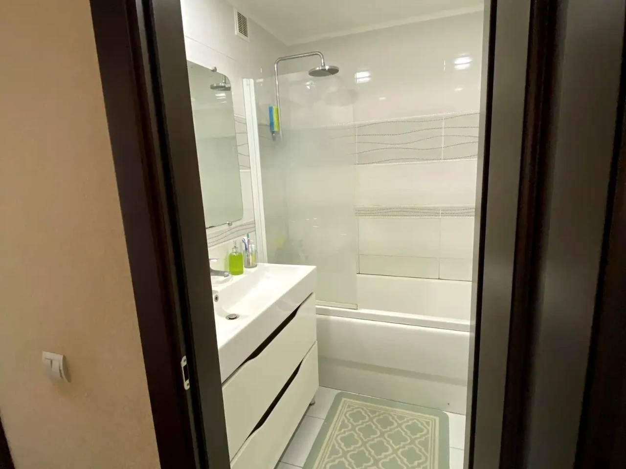 Продаж квартири 3-кімн. 96.1 м² 7/9 пов.