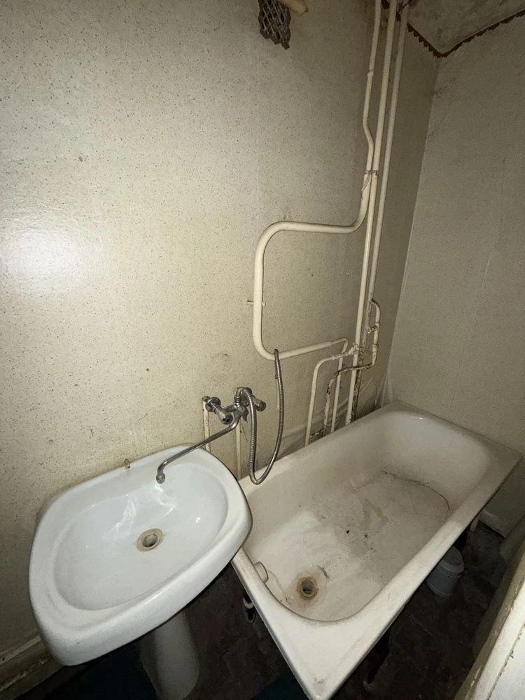 Продається 1 кімнатна квартира по вул. Соборна
