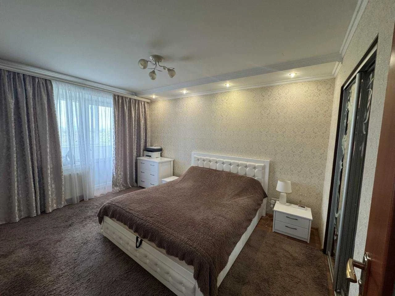 Продаж 3-кімнатної квартири в центрі Фастова