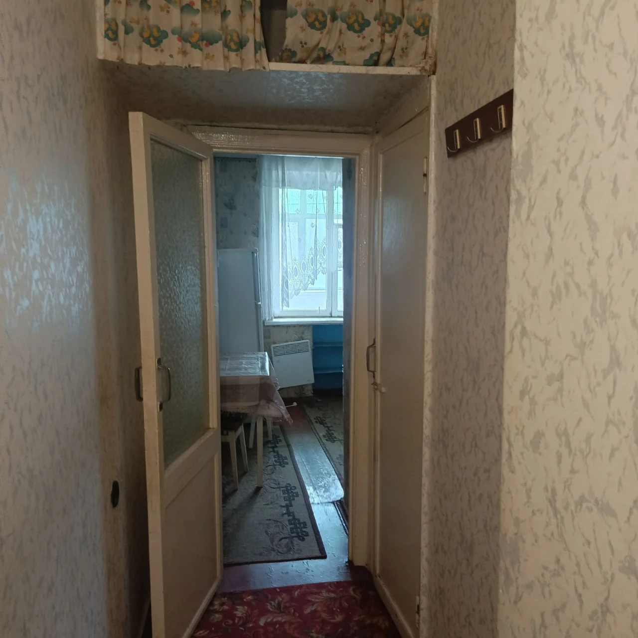 Продається в центрі міста одно кімнатна квартира.