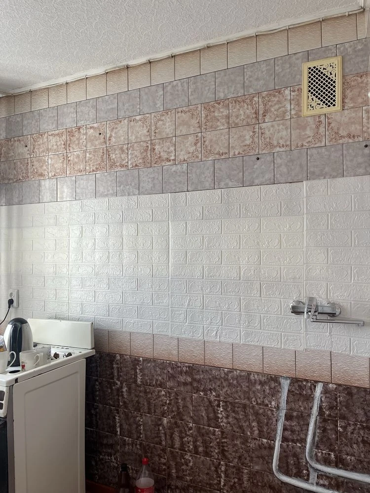 Продається світла однокімнатна квартира з балконом