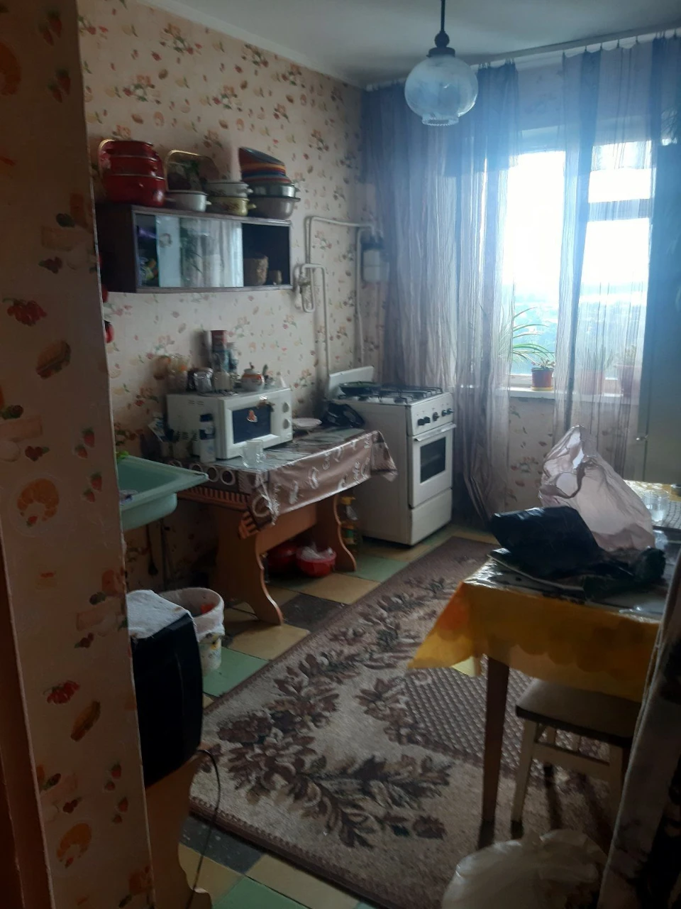 Продам трикімнатну квартиру