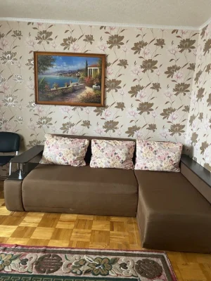 Продам  2-х кімнатну квартиру в центрі міста