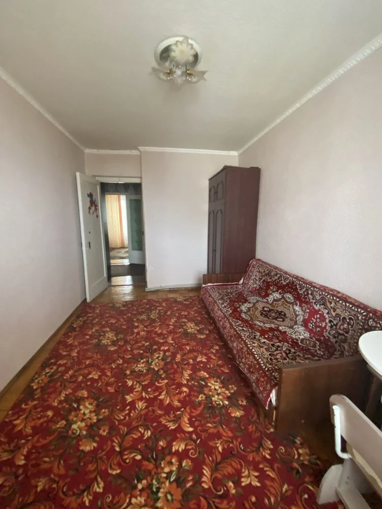 Продам  2-х кімнатну квартиру в центрі міста