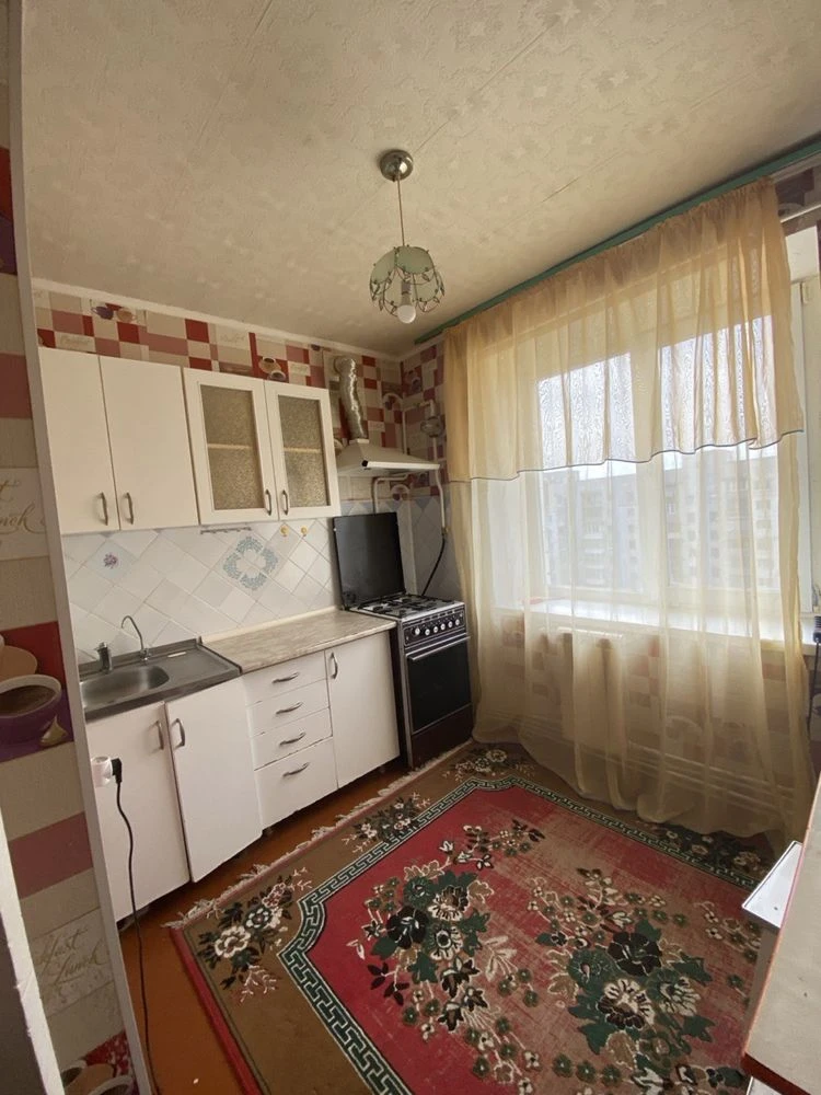 Продам  2-х кімнатну квартиру в центрі міста
