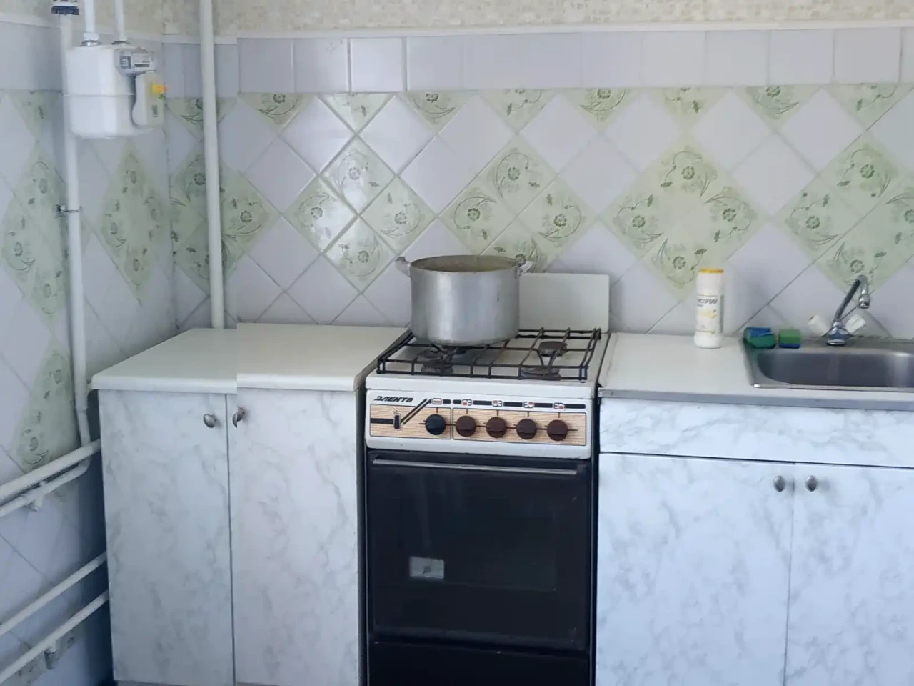 Продаж квартири 1-кімн. 42 м² 3/5 пов.