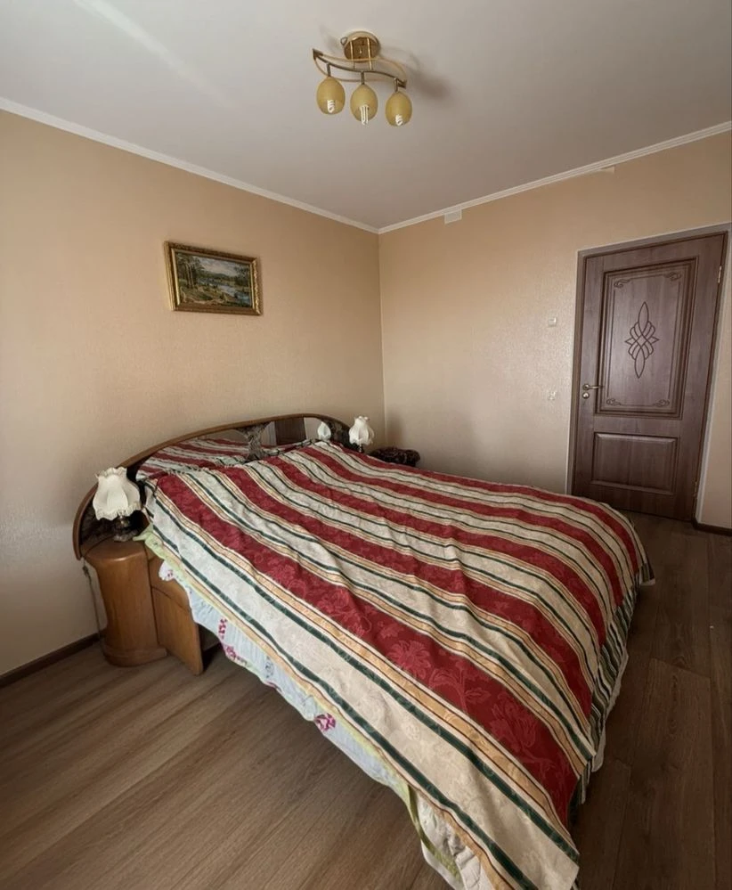 Продаж 4-х кімнатної квартири