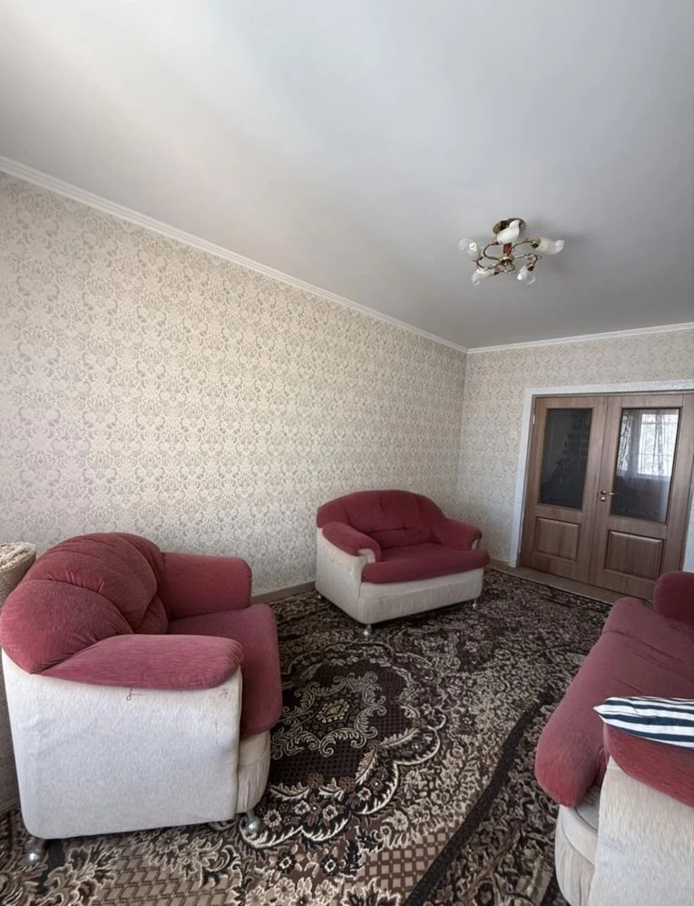Продаж 4-х кімнатної квартири