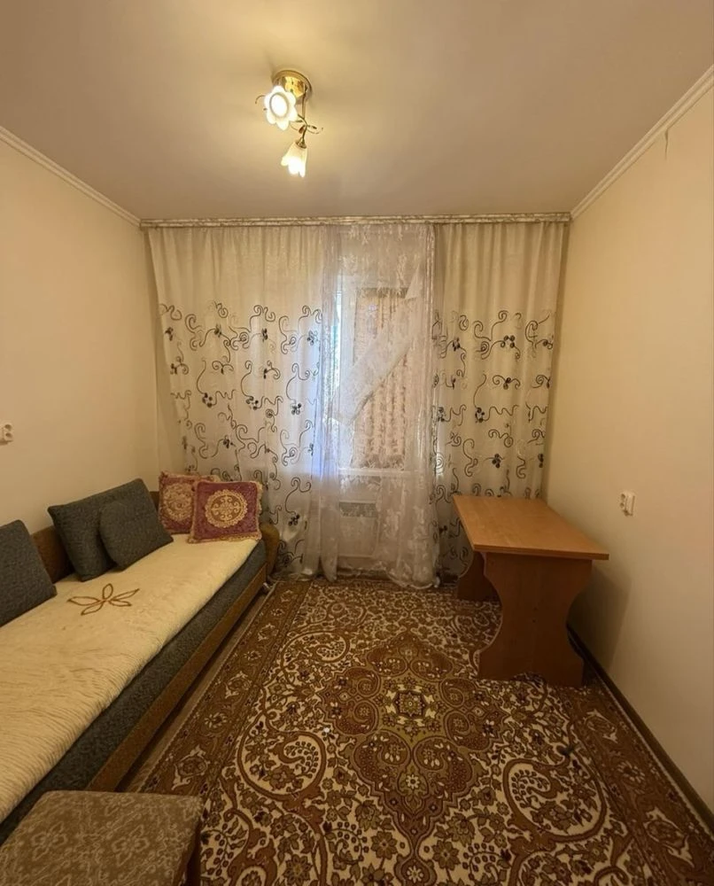 Продаж 4-х кімнатної квартири