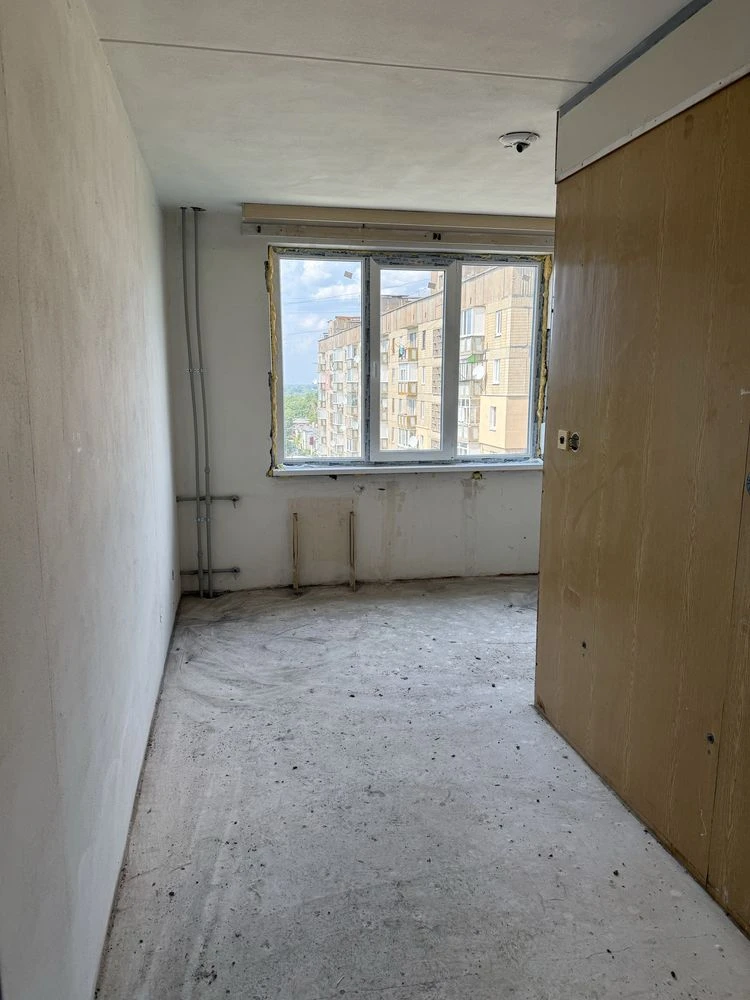 Продам 3-х кімнатну квартиру